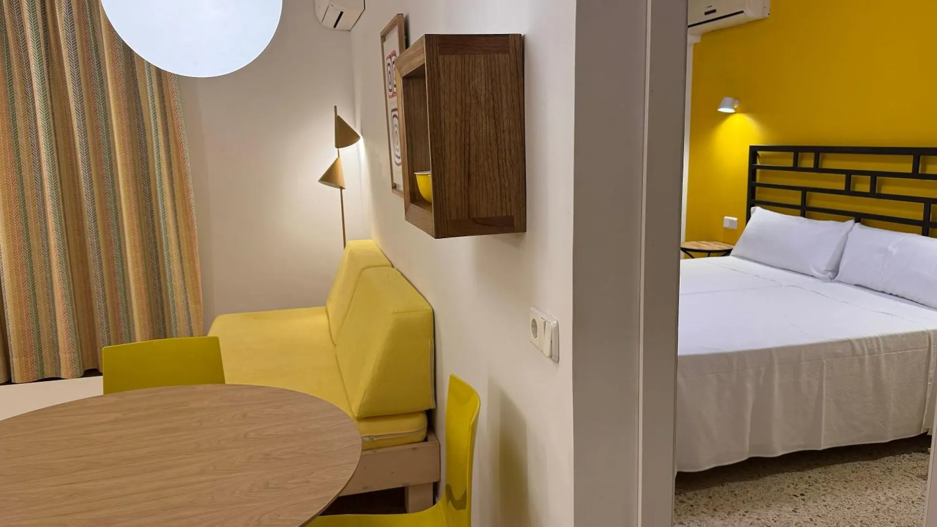 Apartment Aparthotel Boutique Poniente Playa Sant Antoni de Portmany