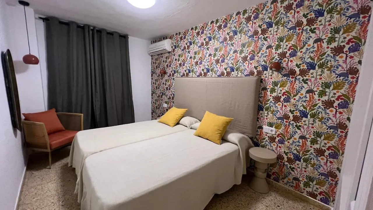 Aparthotel Boutique Poniente Playa Σαν Αντόνιο