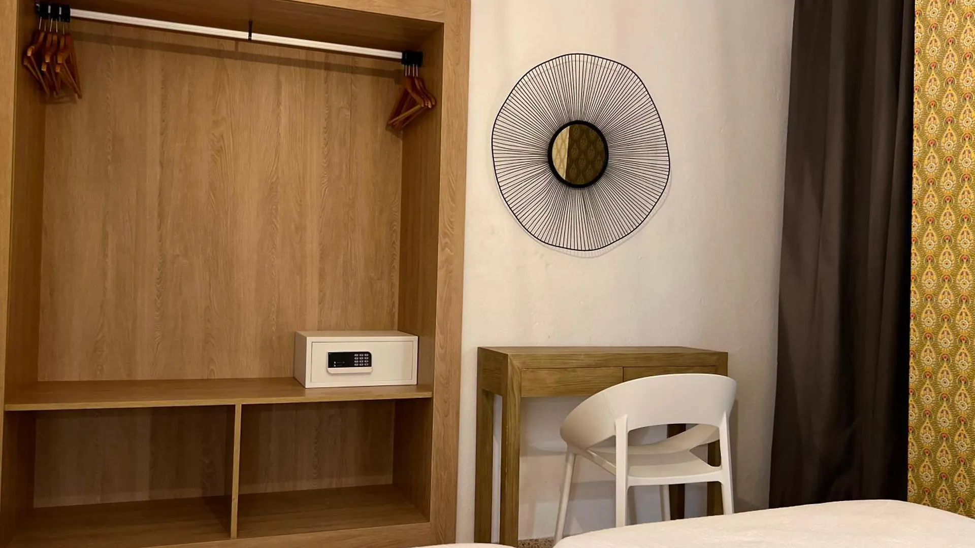 Aparthotel Boutique Poniente Playa Σαν Αντόνιο 2*,